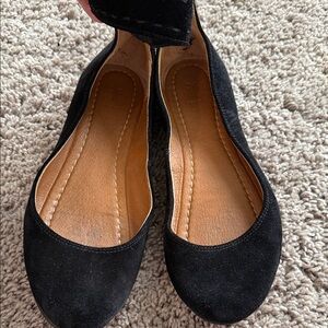 FRYE Black Women's Suede Ballet Flats - Classic Everyday Comfort